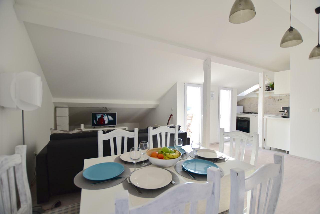 Apartments Sea & Sky Stari Grad  Exterior photo